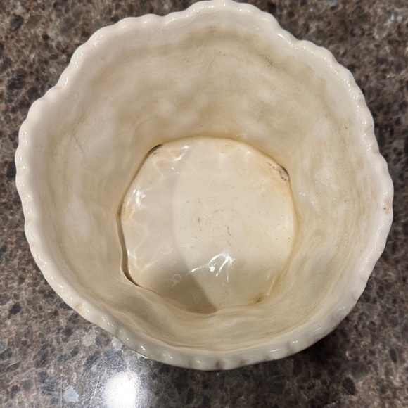 Italian Elegant White Ceramic Planter /Bowl - Picture 3 of 7